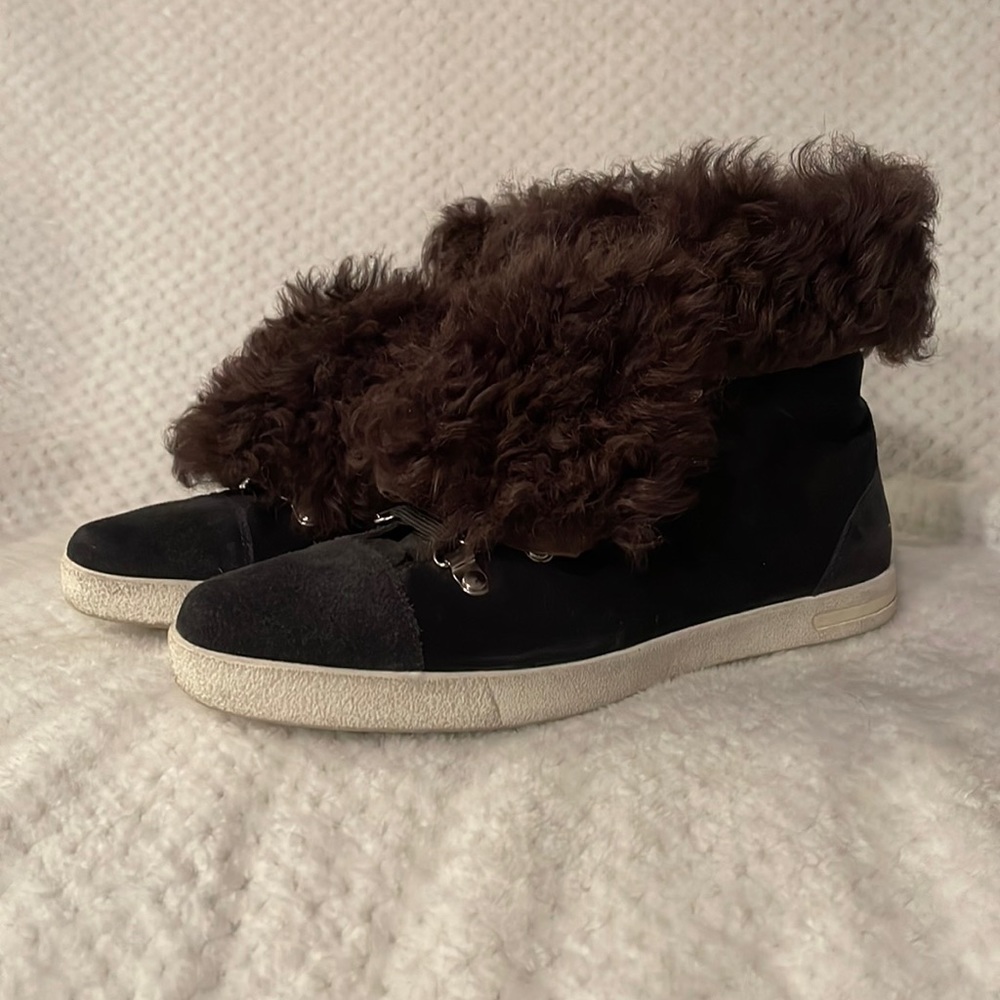 Dolce & Gabbana fur fashion sneakers